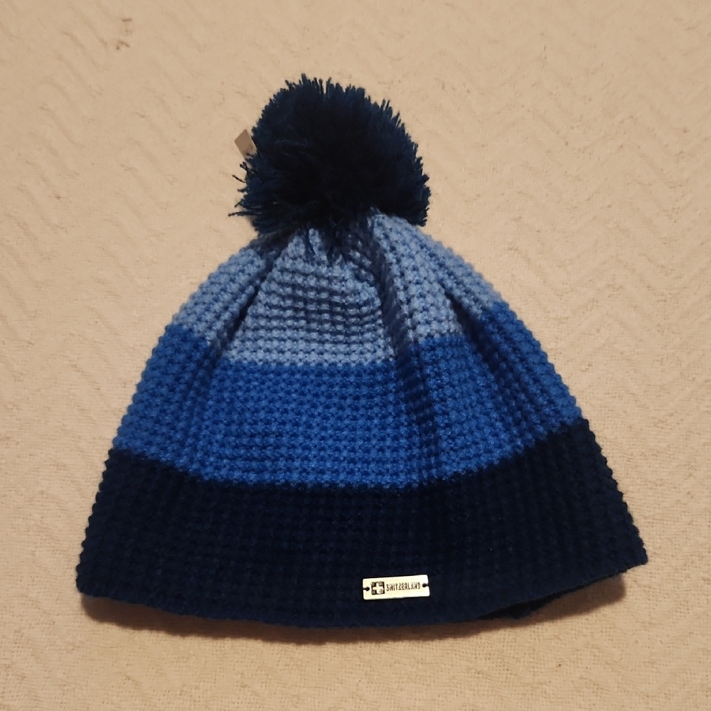 SWITZERLAND  Gradient Knit Hat Winter With Pom